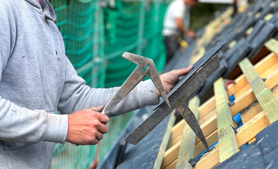 ©Roofland - Rénovation du toit d'une maison individuelle avec dépendances